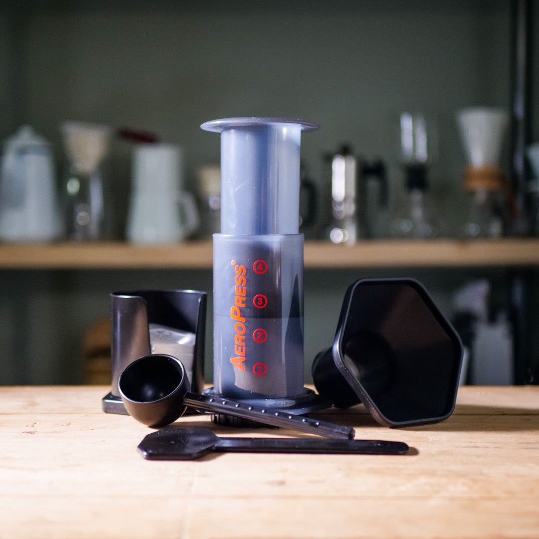 https://stokescoffee.com/cdn/shop/products/Aeropress-Kit1.jpg?v=1700751641